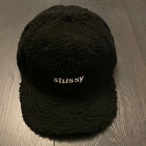 Stussy Sherpa fleece cap (Black)